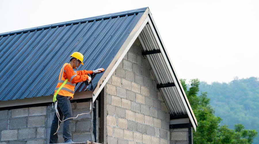Expert Emergency Roof Repairs services in Whitesboro, NY